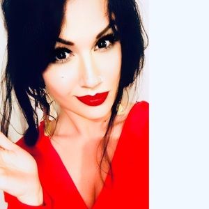 Meet your Posher, Raechel